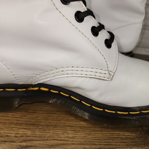 Dr. Martens Women’s 1460 White Patent Leather Lace Up Boots Size 9 - Picture 6 of 11
